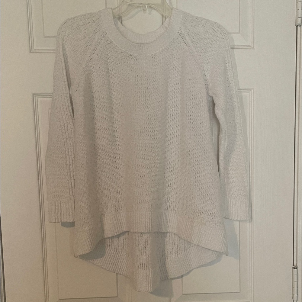 Banana Republic White Crew Neck Sweater
